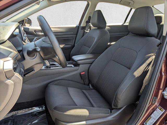 Used 2024 Nissan Altima 2.5 SV image 15