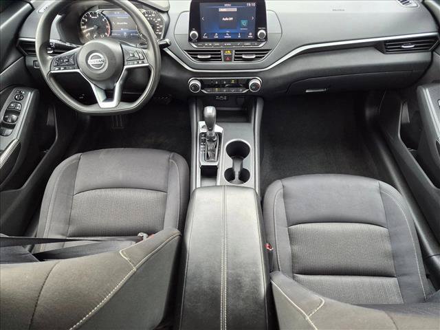 Used 2022 Nissan Altima 2.5 SV FWD image 16