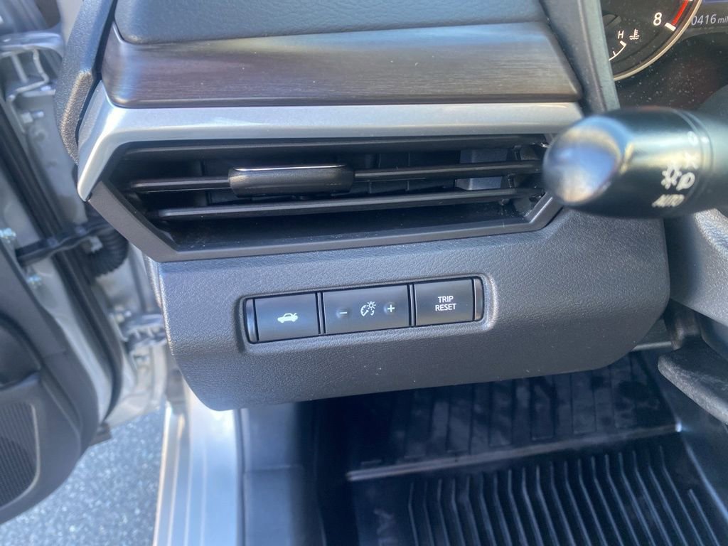 Used 2024 Nissan Altima 2.5 SV image 16