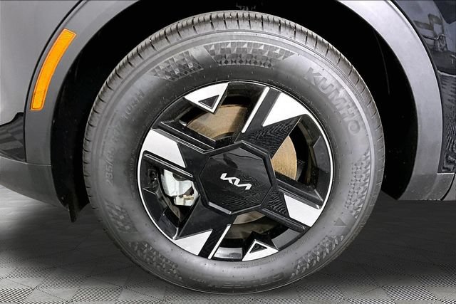 Certified 2026 Kia Sportage LX FWD image 31