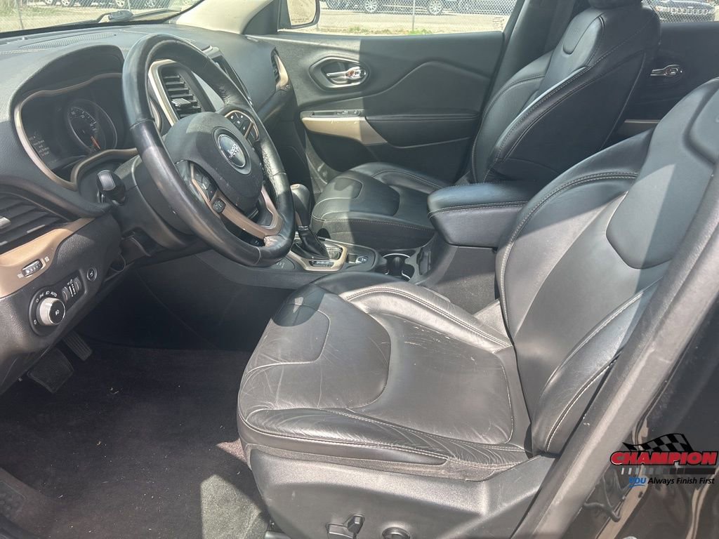 Used 2018 Jeep Cherokee Limited image 11