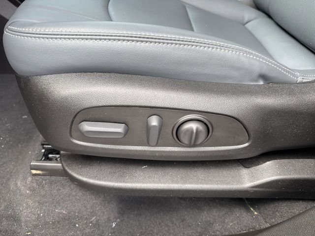 Used 2024 Buick Enclave Essence w/ Sport Touring Edition image 14