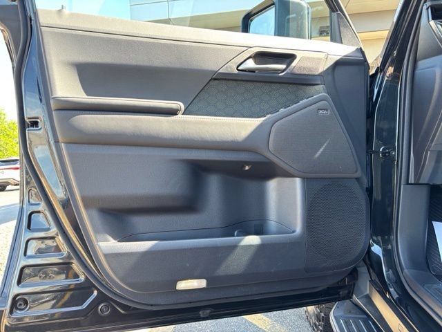 Used 2024 Lexus GX 550 AWD/4WD image 11