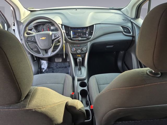 Certified 2021 Chevrolet Trax LS w/ Tint and Cruise Package image 12