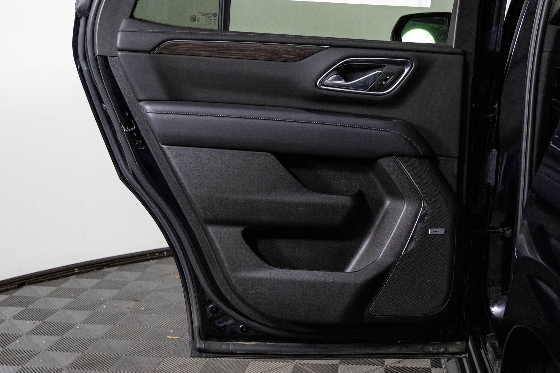 Certified 2024 Chevrolet Tahoe LT w/ LT Signature Package image 37