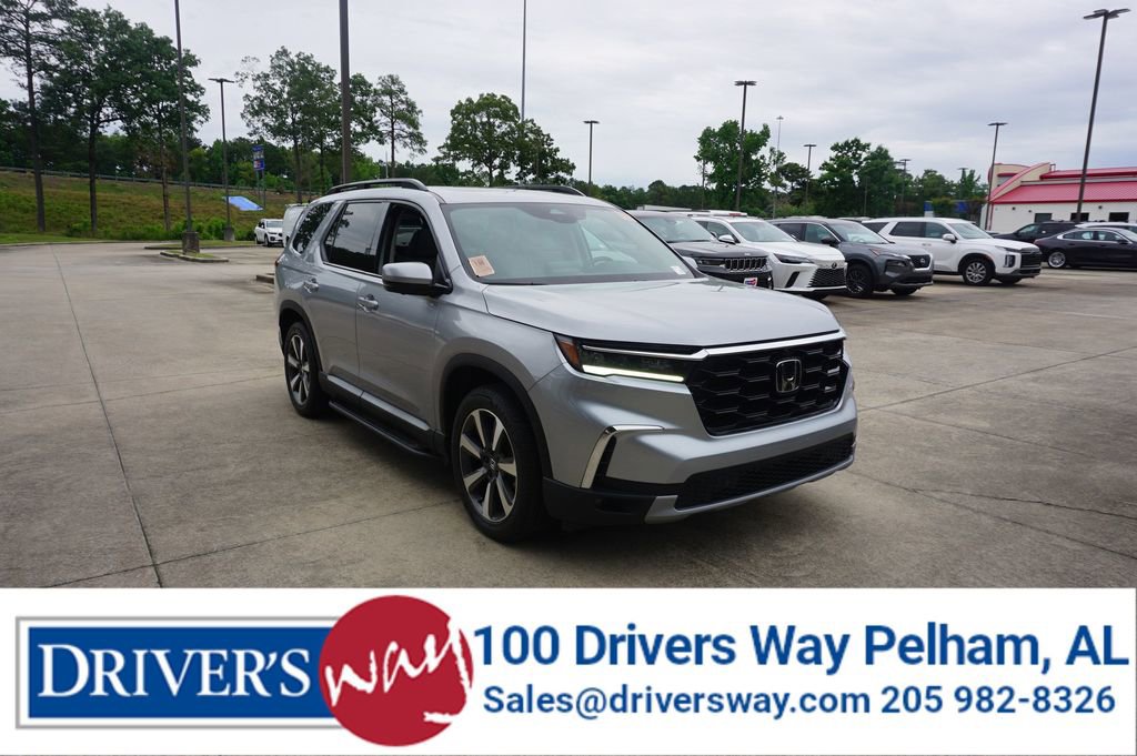 Used 2024 Honda Pilot Elite image 1