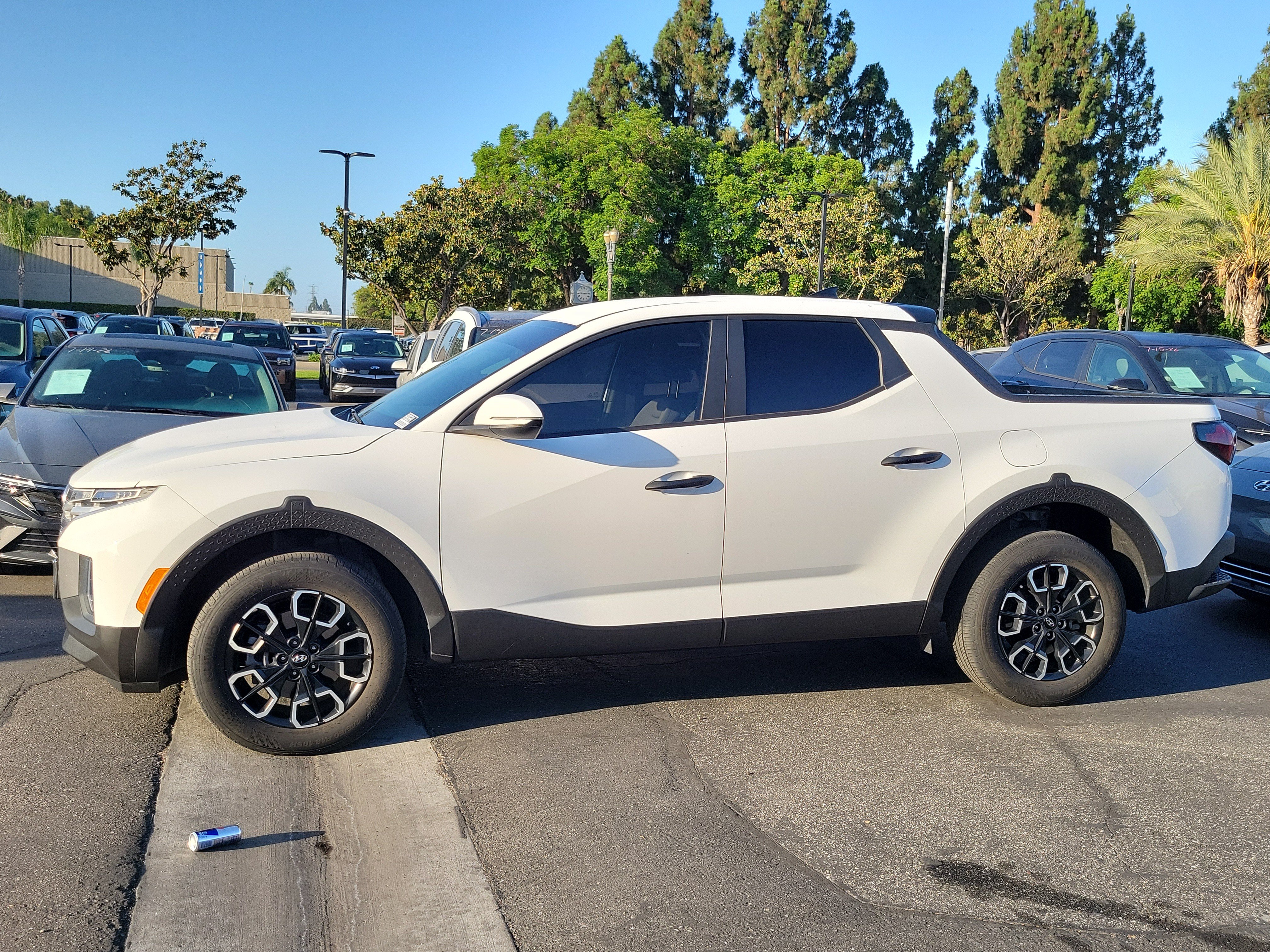 Used 2024 Hyundai Santa Cruz SEL FWD image 2