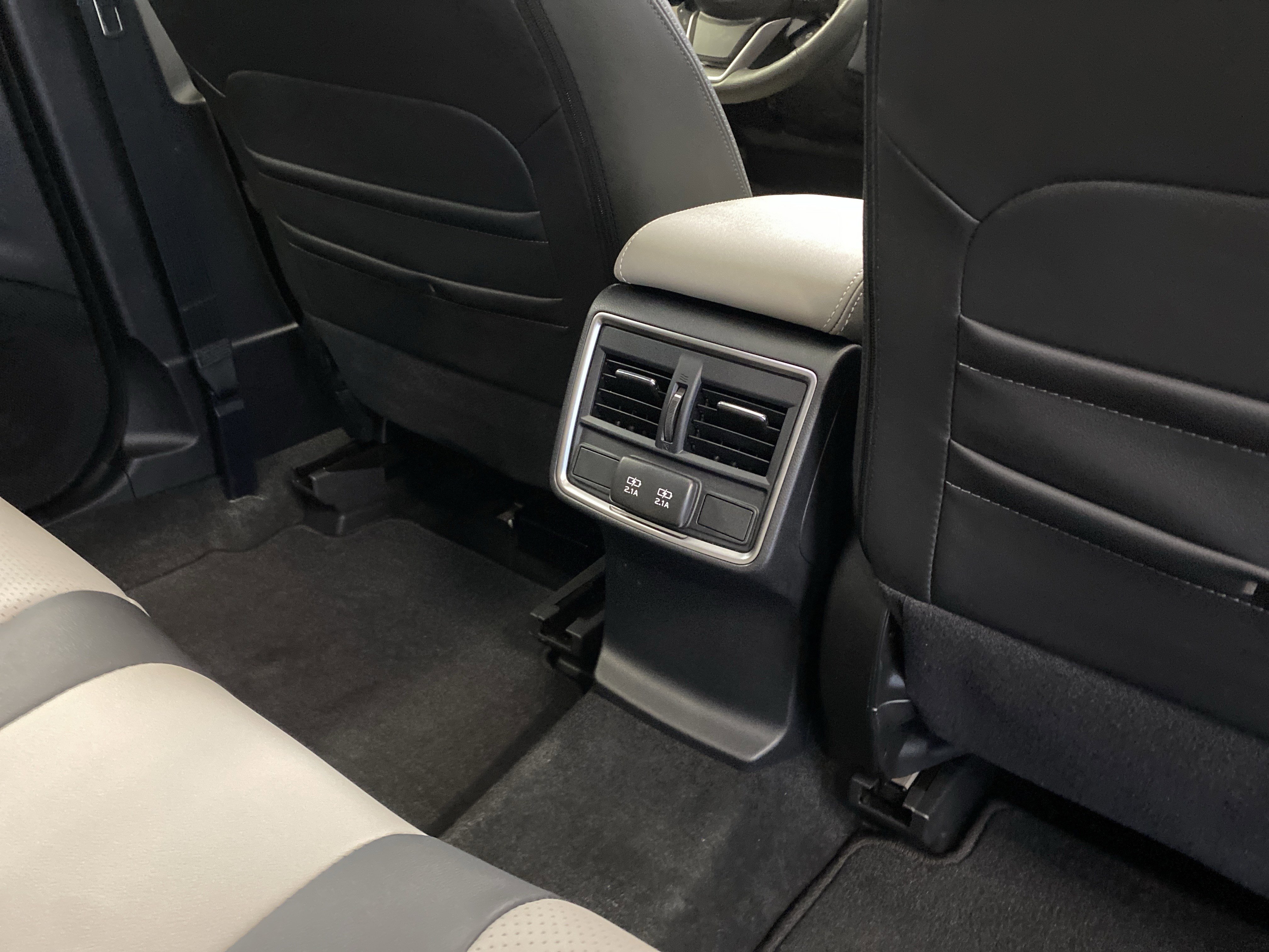 Used 2024 Subaru Forester Limited image 36