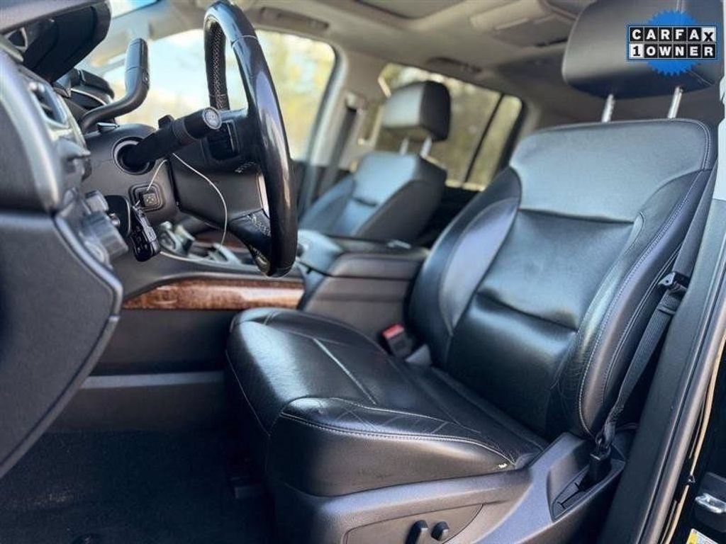 Used 2018 Chevrolet Suburban Premier AWD/4WD image 12