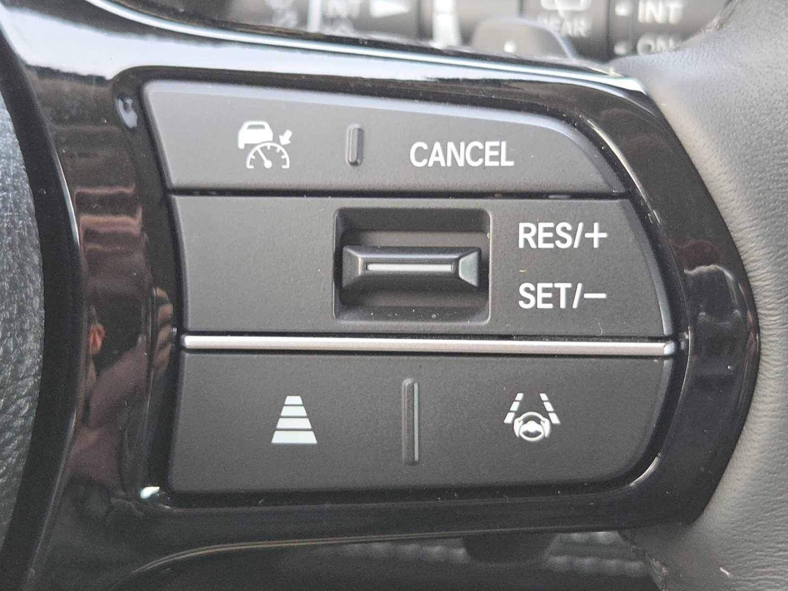 Certified 2025 Honda Pilot EX-L image 10