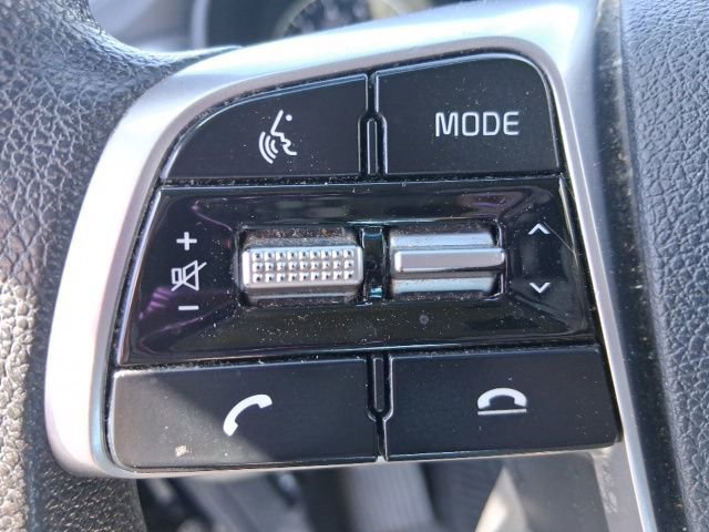 Used 2020 Kia Sorento LX image 16