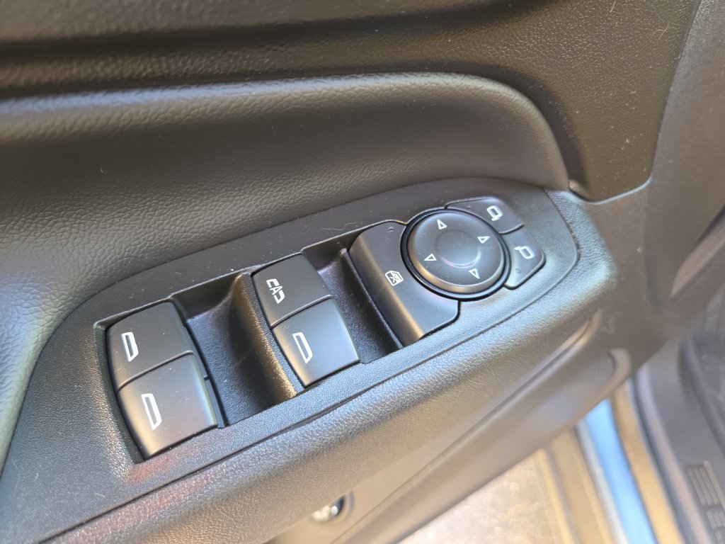 Certified 2024 Chevrolet Equinox LT w/ LPO, Floor Liner Package FWD image 27
