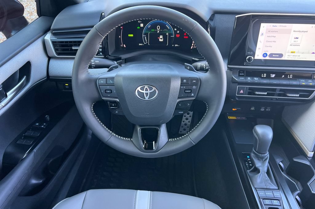 Used 2026 Toyota Camry SE FWD image 16