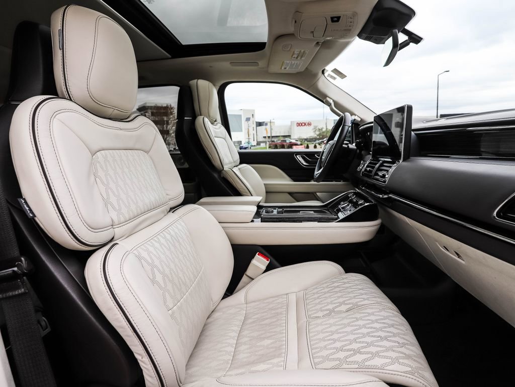 Used 2022 Lincoln Navigator Black Label AWD/4WD image 33