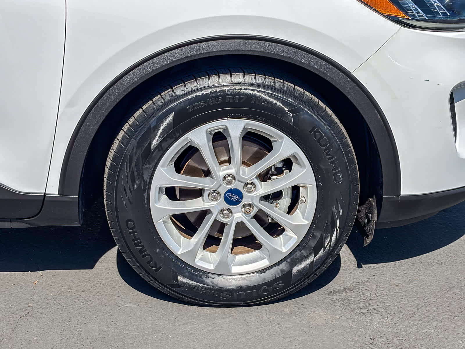 Used 2020 Ford Escape SE image 9