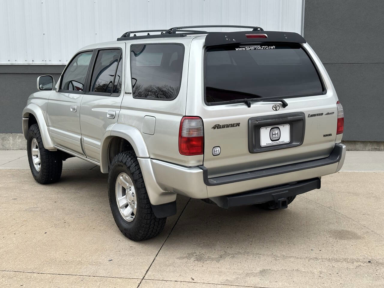 Used 2000 Toyota 4Runner Limited image 15