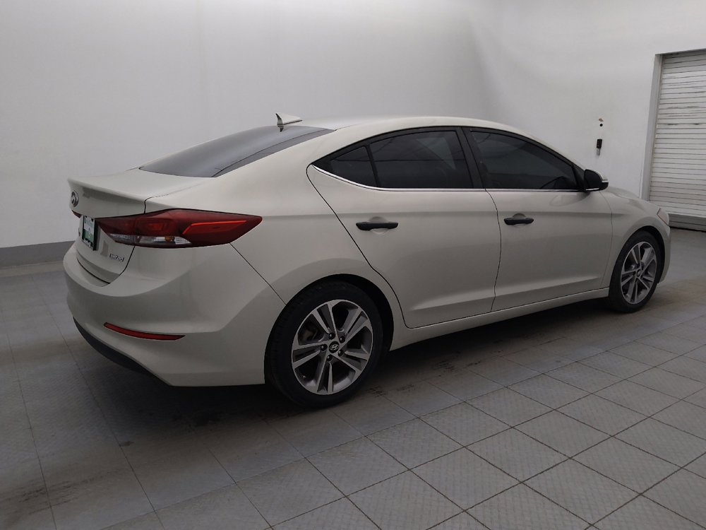 Used 2018 Hyundai Elantra Limited image 10