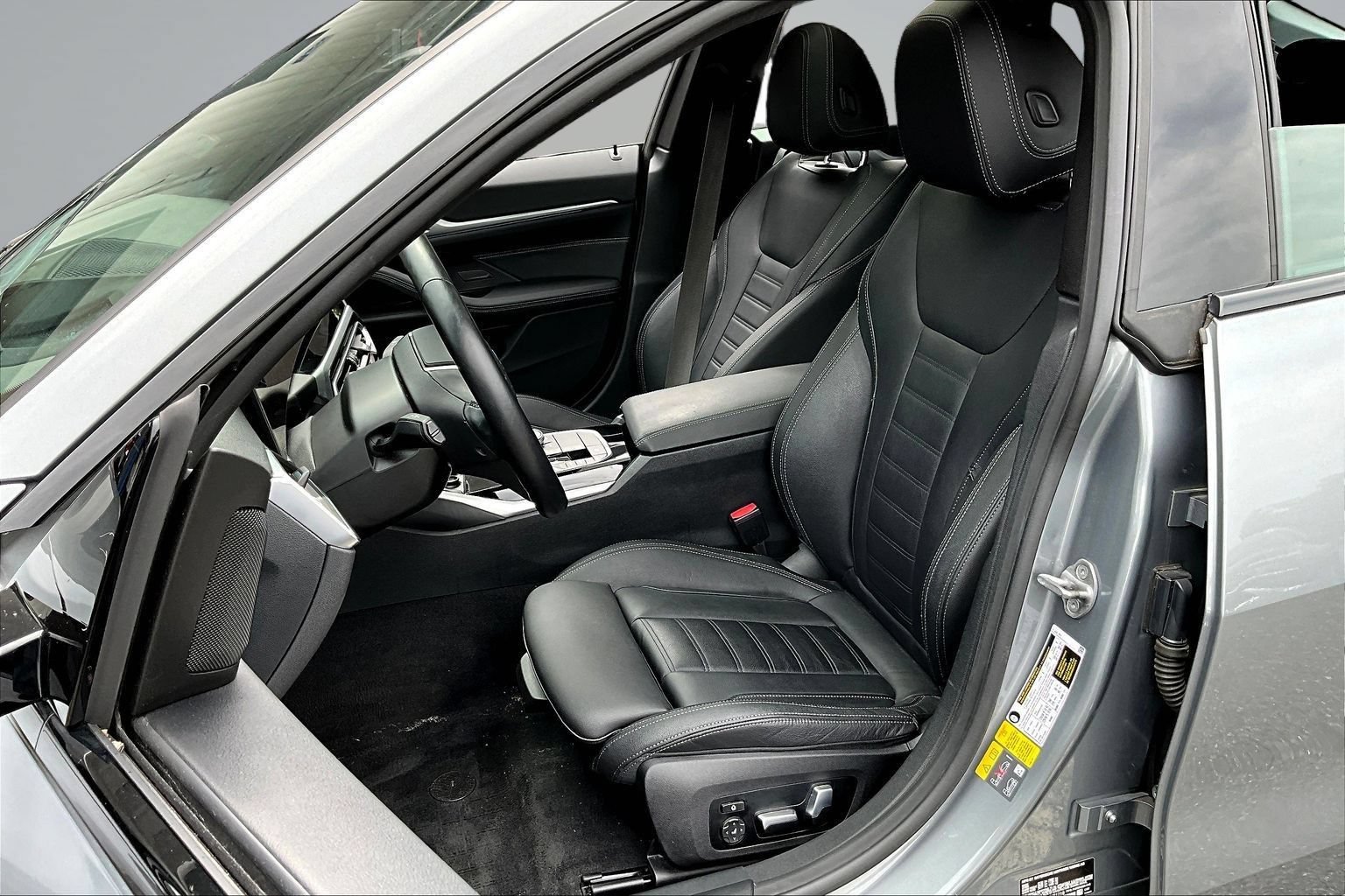 Used 2023 BMW i4 eDrive40 w/ Premium Package RWD image 19
