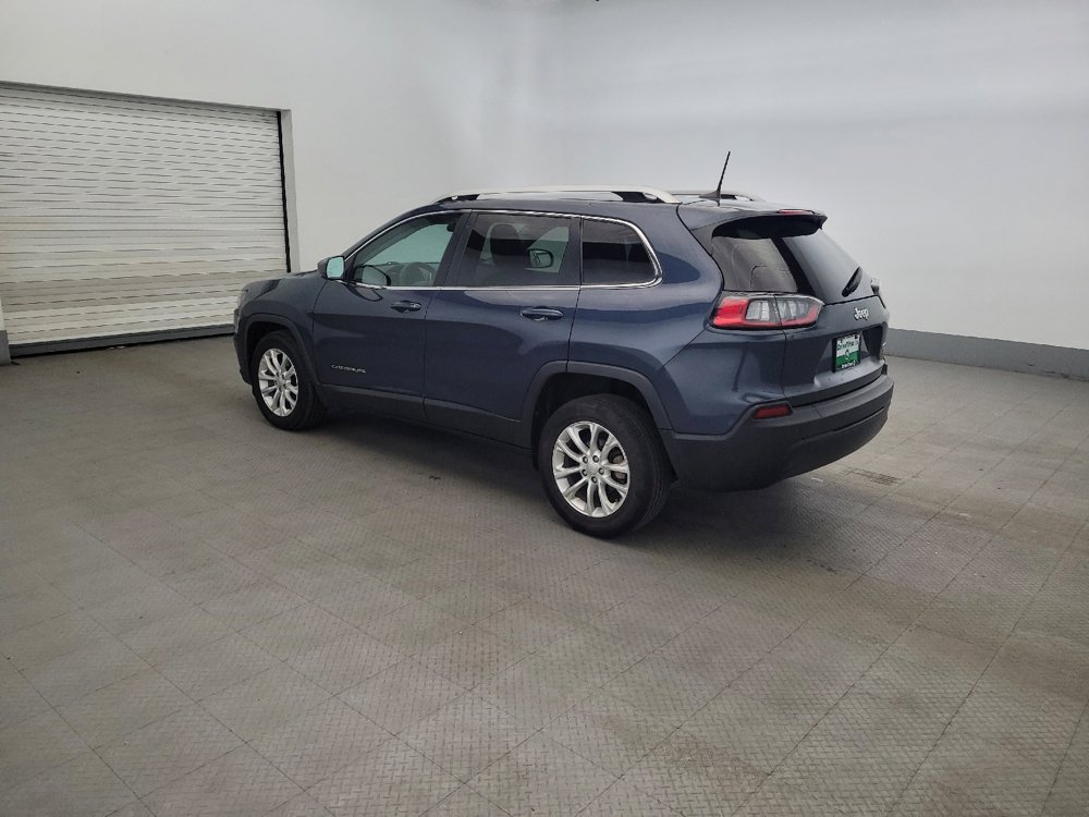 Used 2019 Jeep Cherokee Latitude w/ Popular Appearance Group FWD image 3