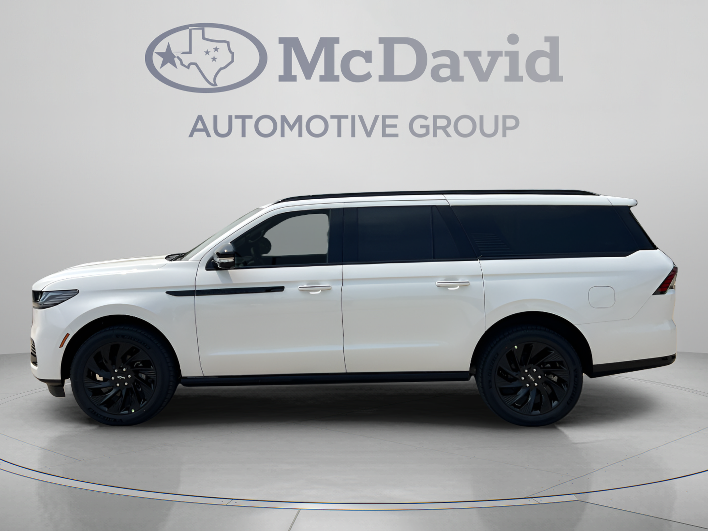 New 2027 Lincoln Navigator L Reserve w/ Jet Appearance Package AWD/4WD image 4