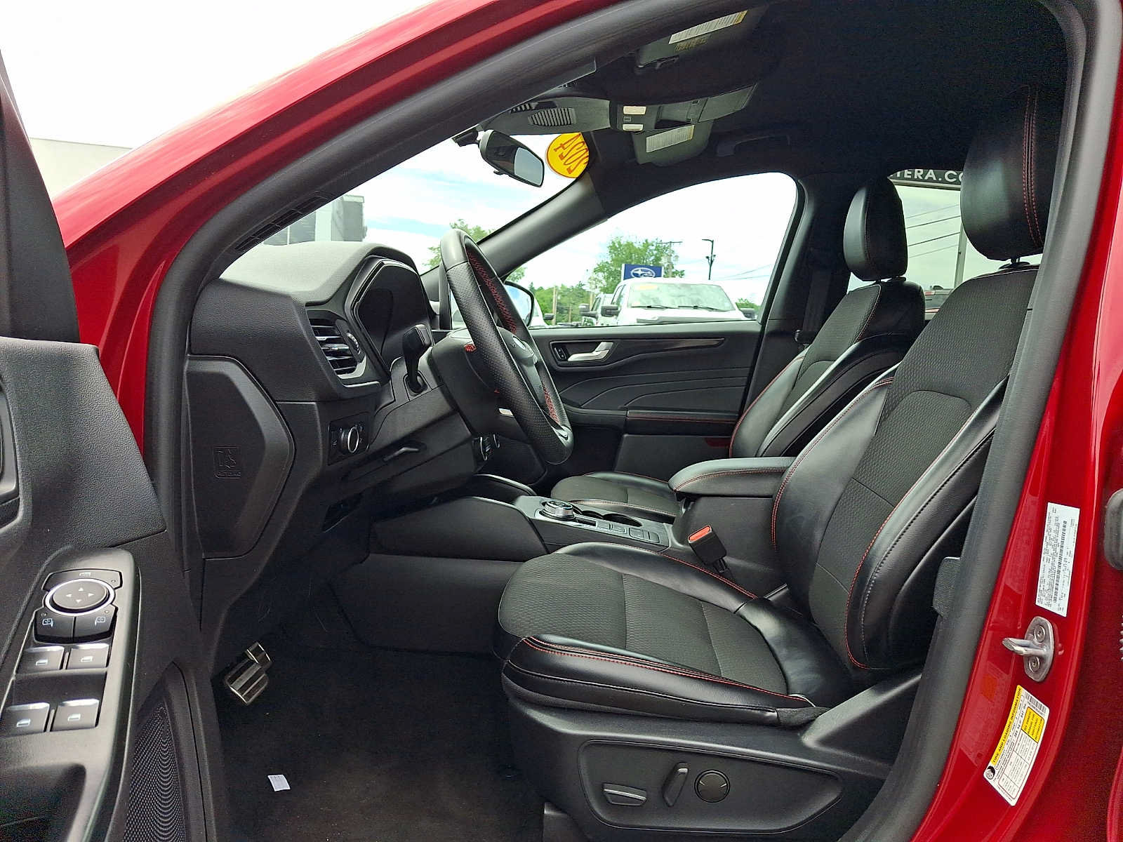 Used 2024 Ford Escape ST-Line AWD/4WD image 14