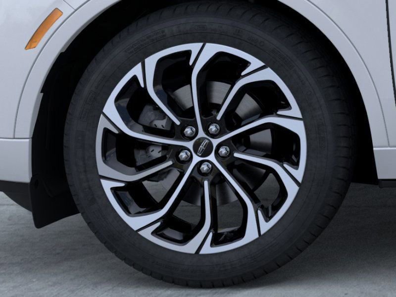 New 2026 Lincoln Nautilus Reserve AWD/4WD image 11