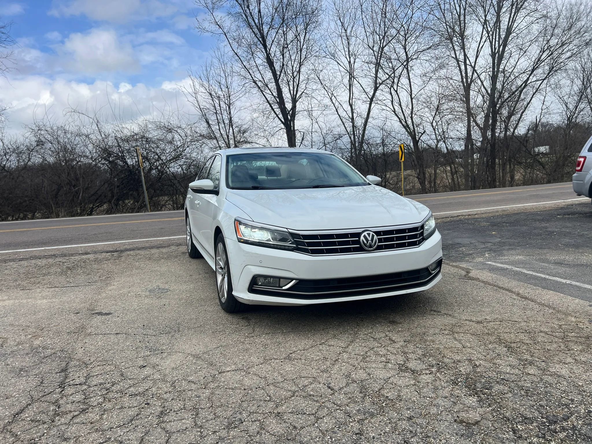 Used 2017 Volkswagen Passat 1.8T SE image 8
