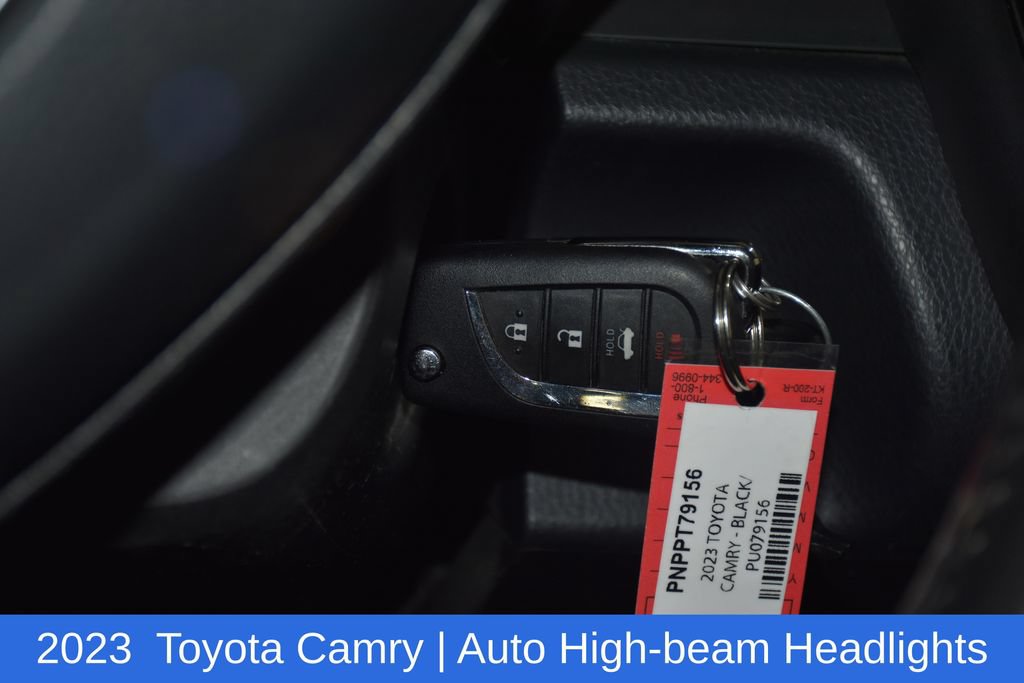 Used 2023 Toyota Camry SE FWD image 13