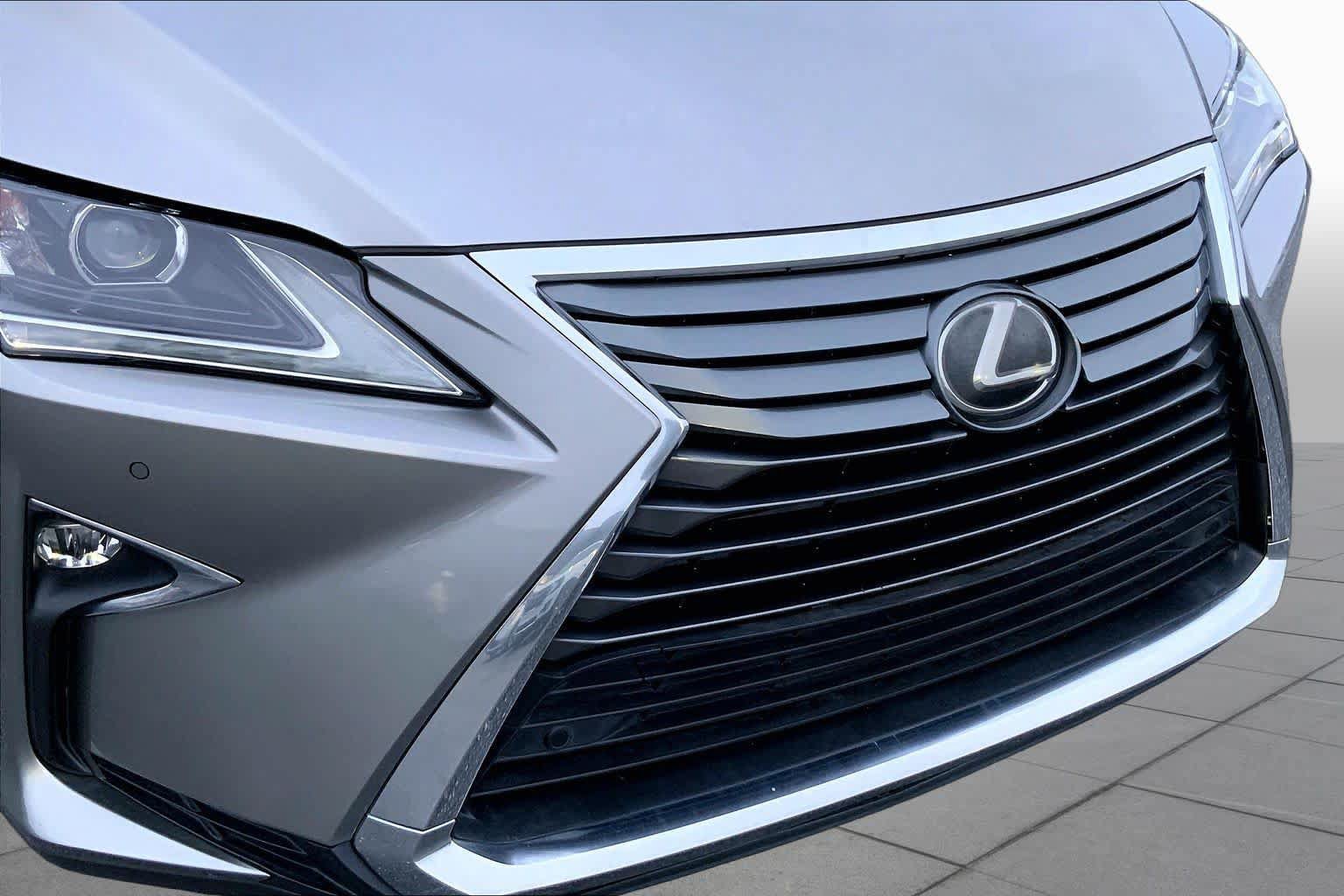 Used 2018 Lexus RX 350L FWD image 27