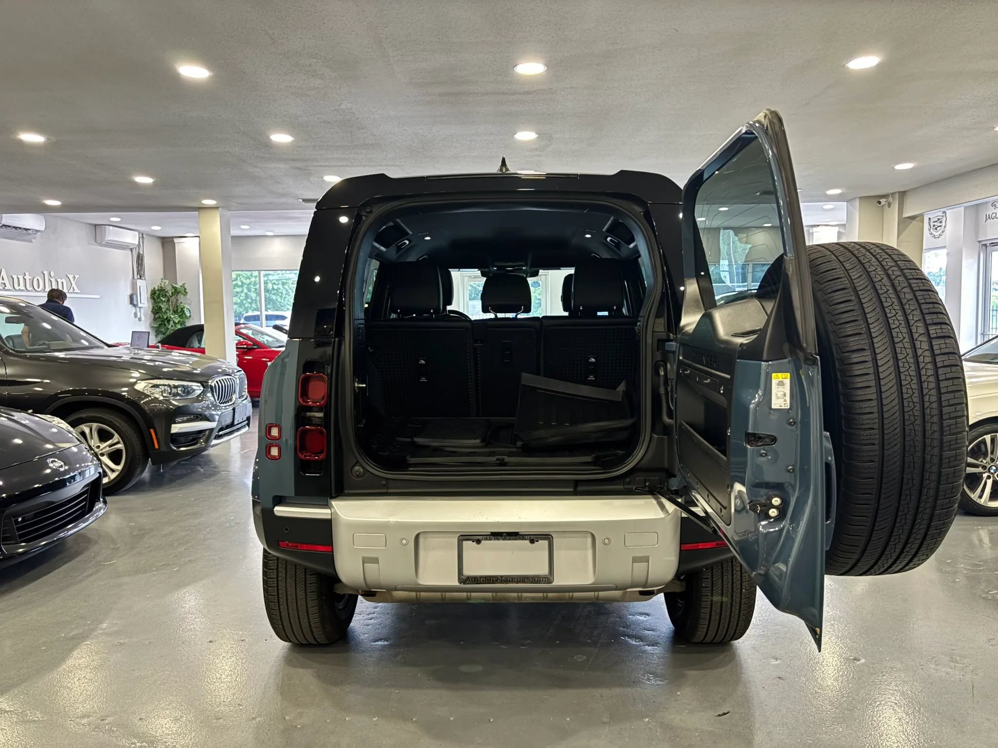Used 2023 Land Rover Defender 110 S AWD/4WD image 54