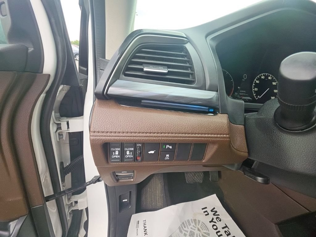 Certified 2025 Honda Odyssey Elite image 20