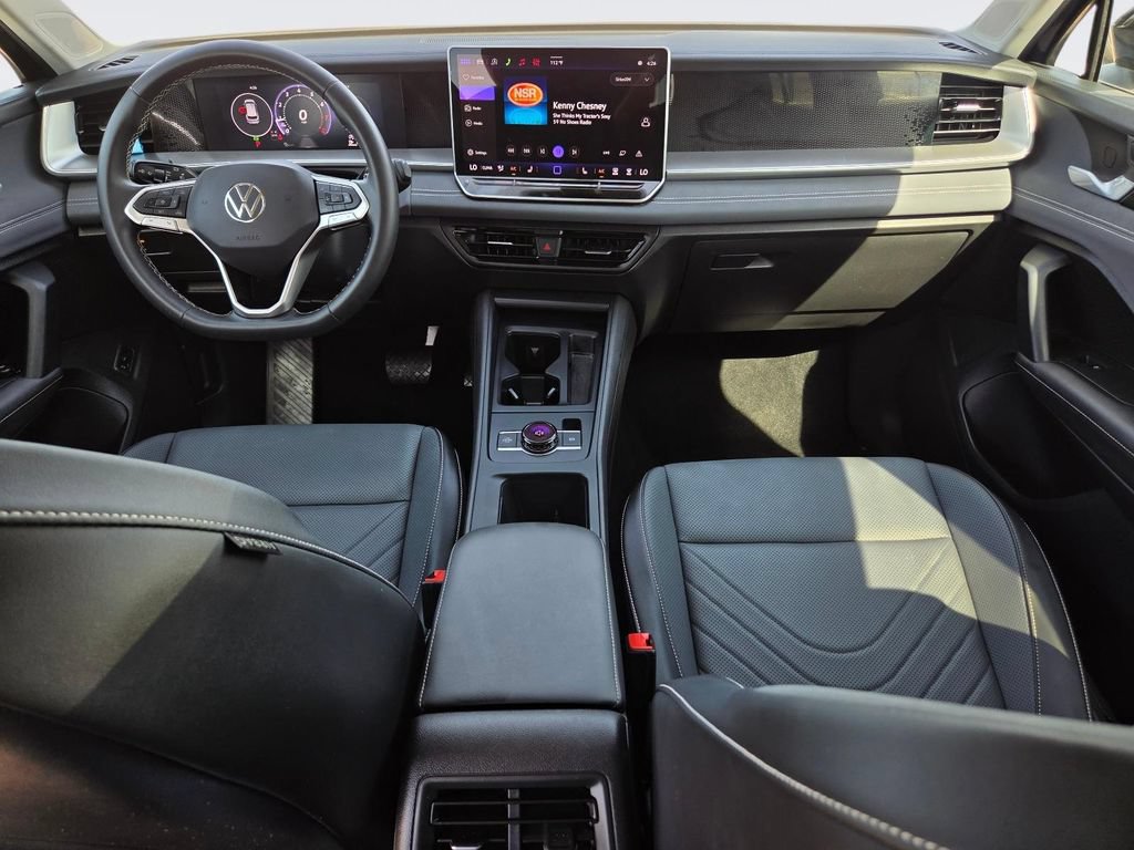 Used 2026 Volkswagen Tiguan SE FWD image 14