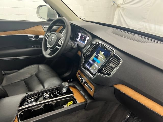 Used 2023 Volvo XC90 B6 Plus w/ Protection Package Premier AWD/4WD image 26