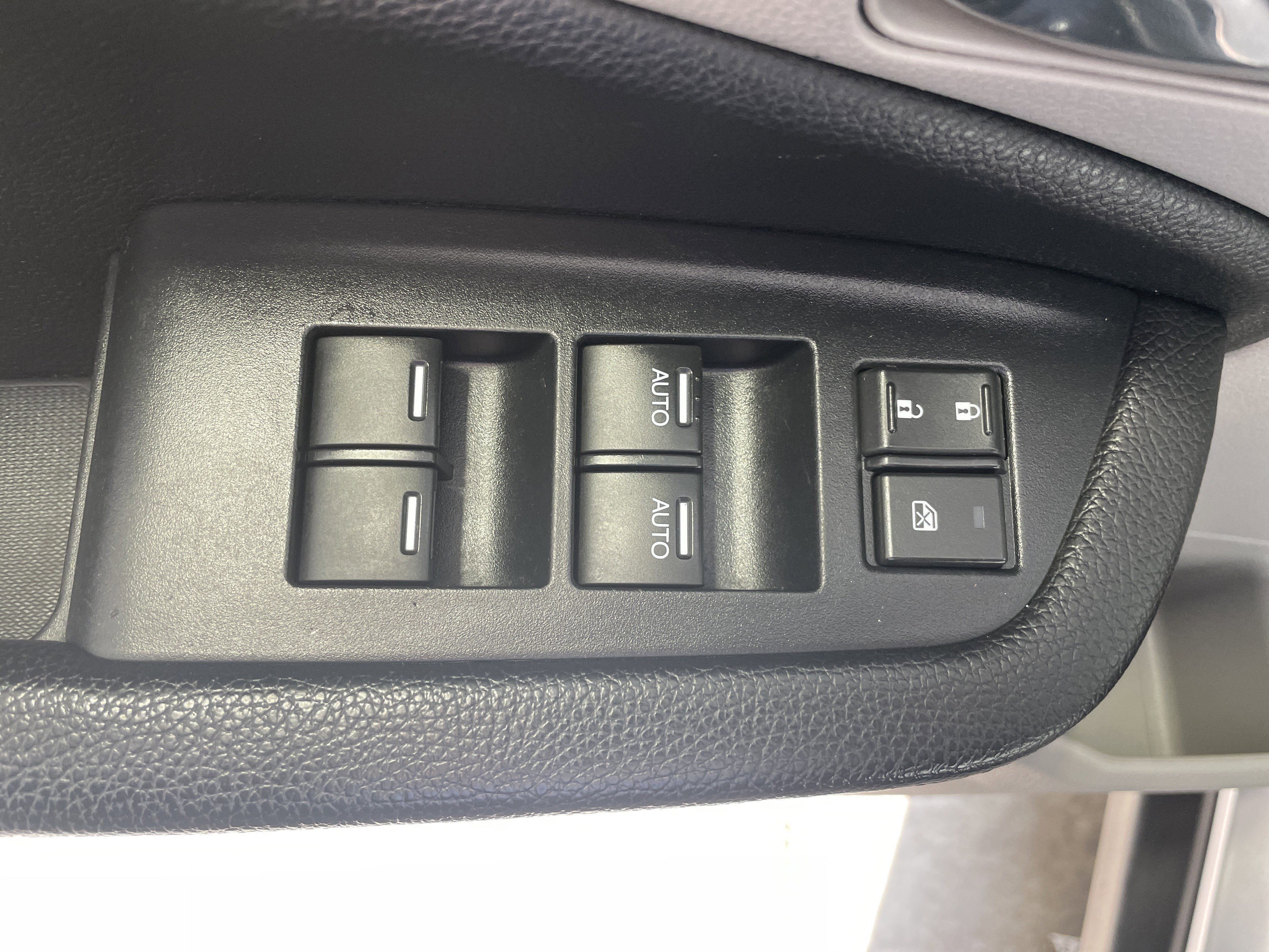 Used 2021 Honda Pilot EX image 35