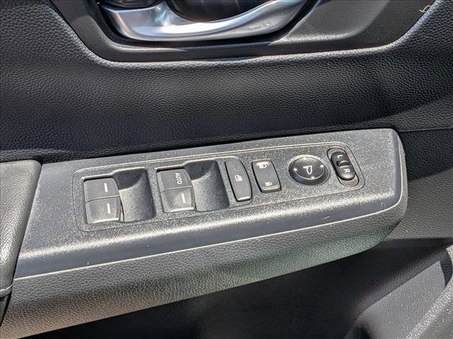 Used 2025 Honda CR-V LX image 11