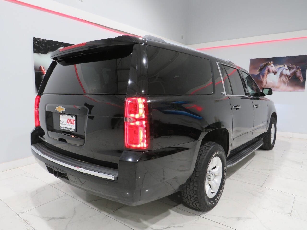Used 2016 Chevrolet Suburban LTZ w/ Max Trailering Package AWD/4WD image 3