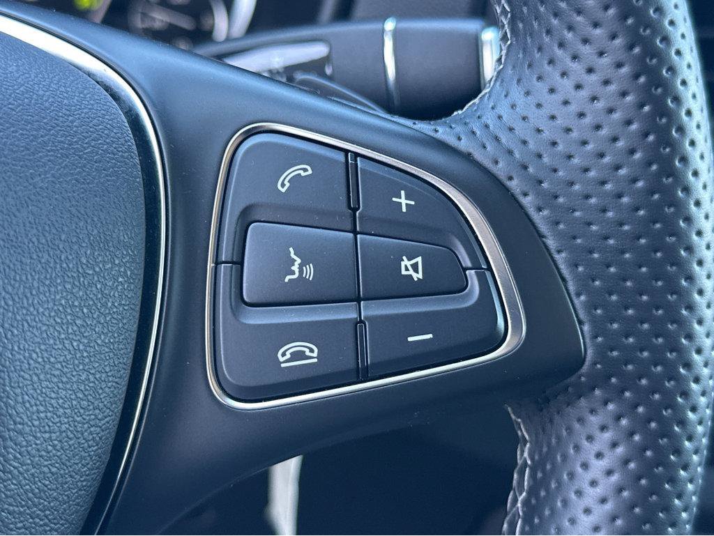 Used 2016 Mercedes-Benz Metris Passenger image 23