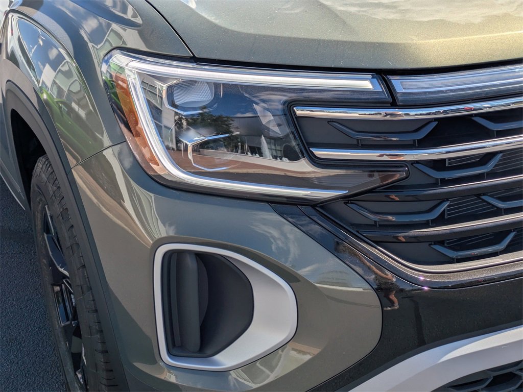 New 2026 Volkswagen Atlas Peak Edition image 11