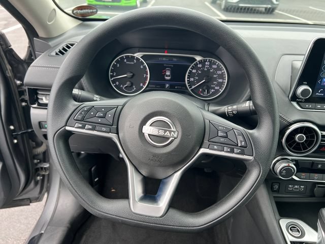 Used 2024 Nissan Sentra SV FWD image 13