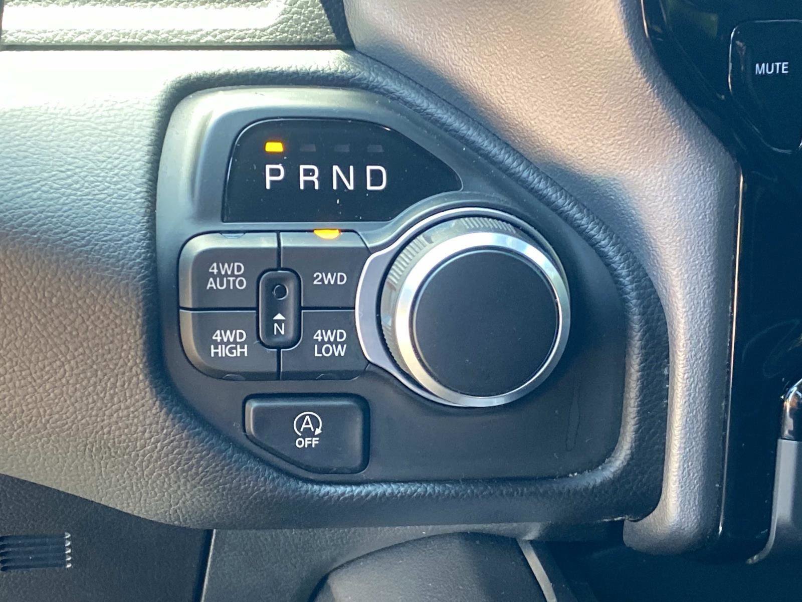 Used 2025 RAM 1500 Big Horn AWD/4WD image 42