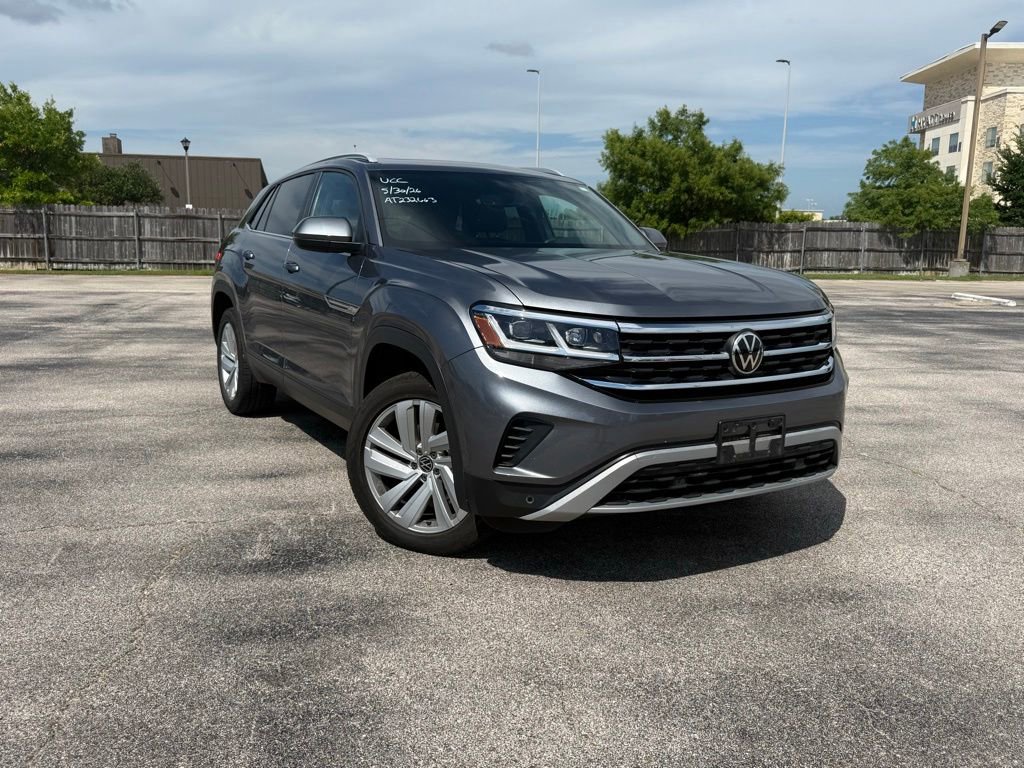 Used 2020 Volkswagen Atlas Cross Sport SE w/ Panoramic Sunroof Package