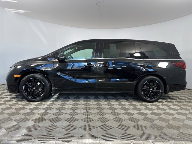 Used 2023 Honda Odyssey Sport image 4