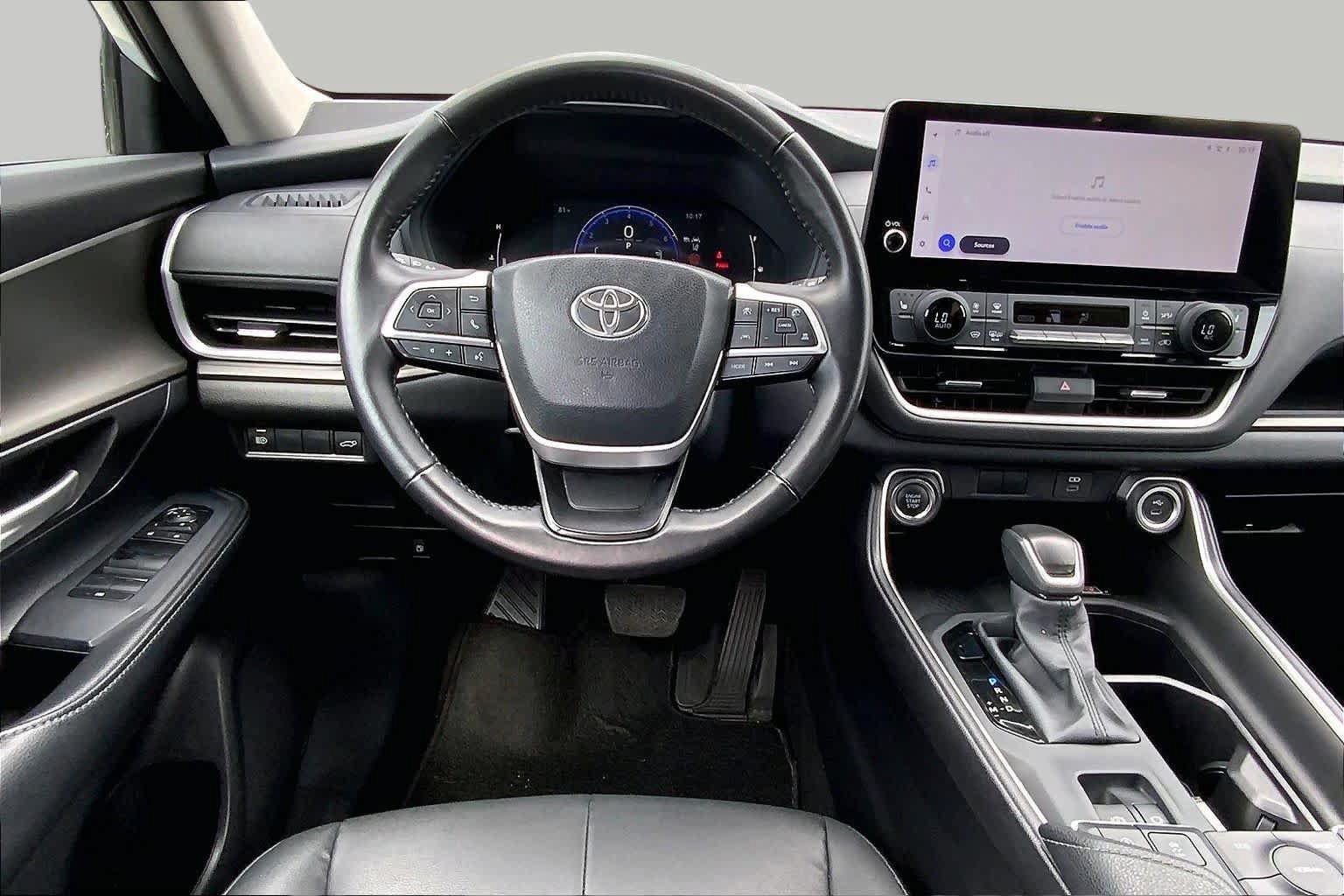Used 2025 Toyota Grand Highlander AWD image 6