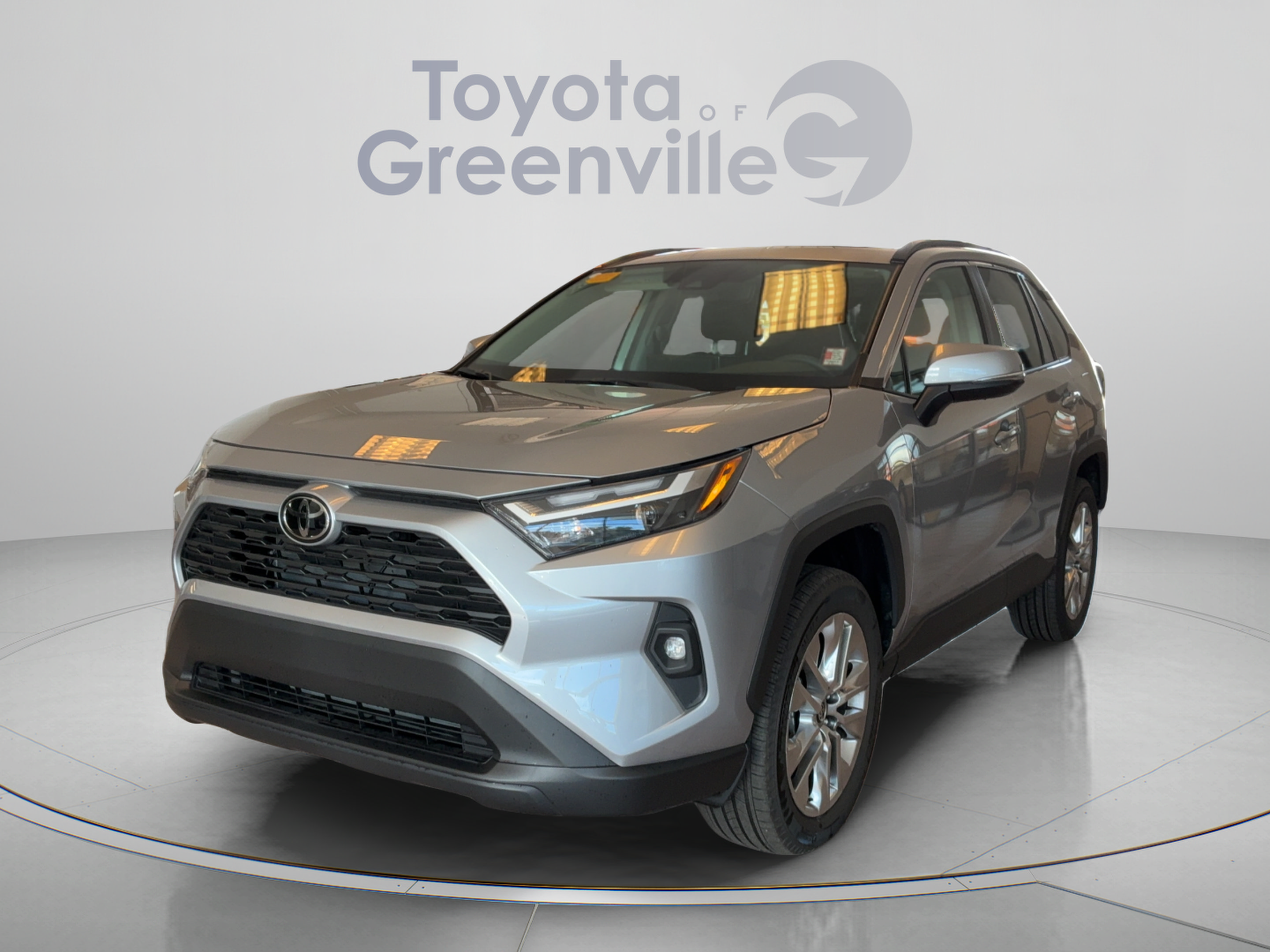 Used 2025 Toyota RAV4 XLE Premium w/ Weather Package AWD/4WD video 1