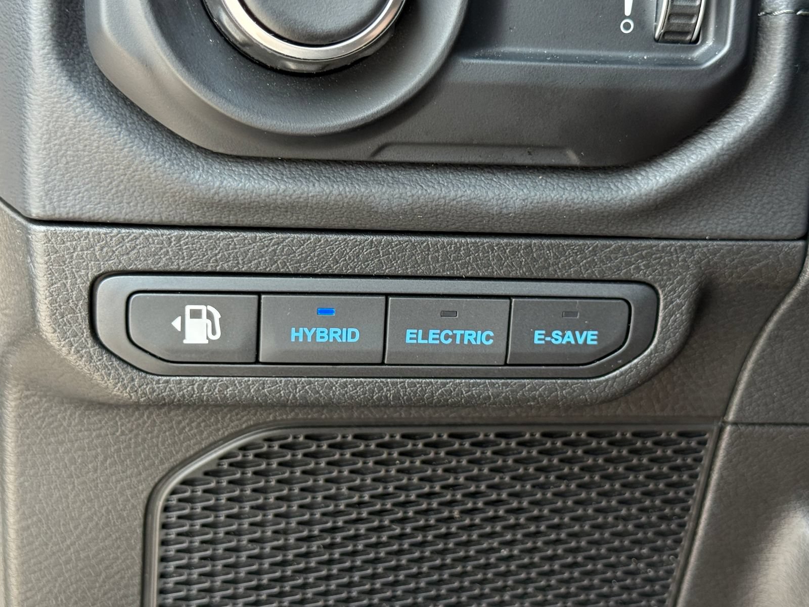 Used 2024 Jeep Wrangler Unlimited Sahara AWD/4WD image 37