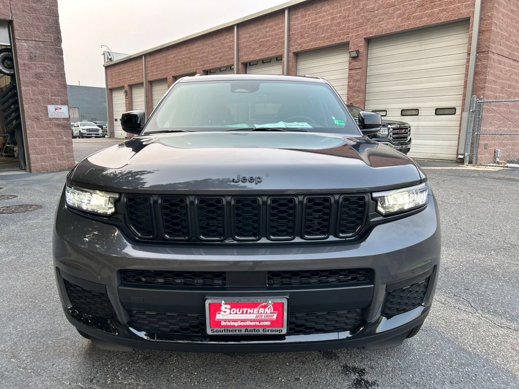 New 2025 Jeep Grand Cherokee L Laredo AWD/4WD image 9