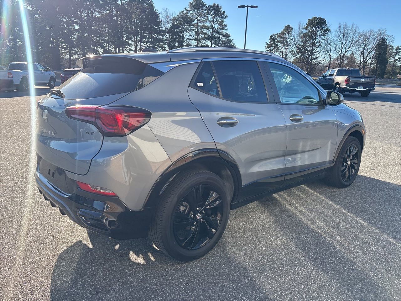 Used 2024 Buick Encore GX Sport Touring w/ Comfort Package image 8