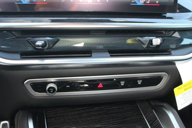 New 2026 BMW X6 xDrive40i w/ Executive Package image 14