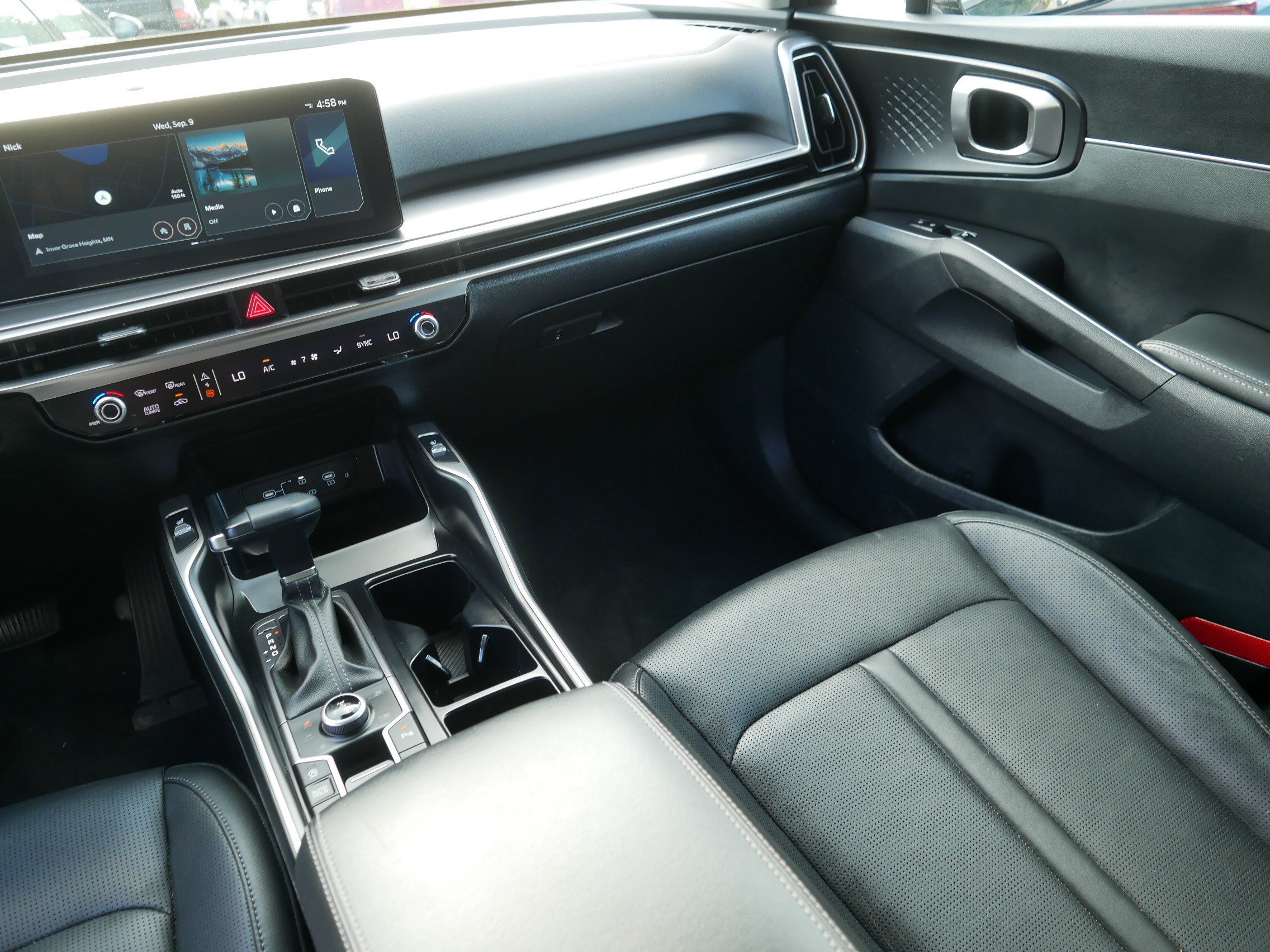 Certified 2025 Kia Sorento S AWD/4WD image 11