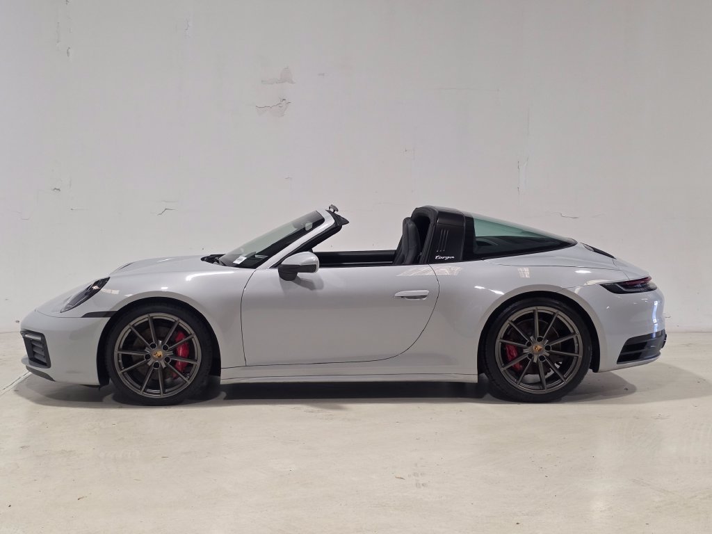 Certified 2024 Porsche 911 Targa 4S AWD/4WD image 2